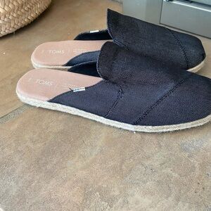 Toms Black Slip-On Flats